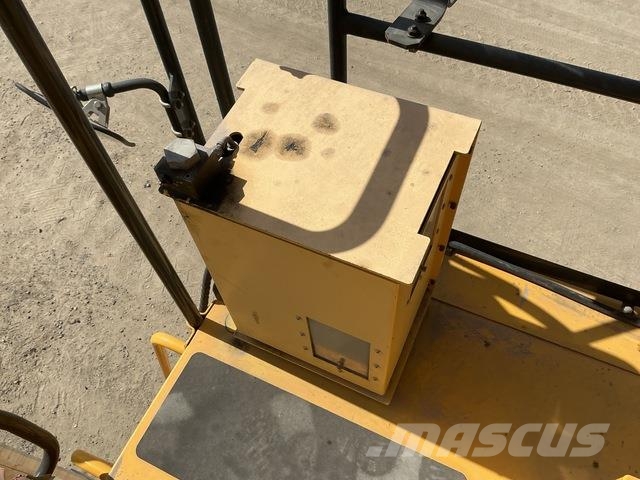Komatsu HD325-7 Σπαστό Dump Truck ADT