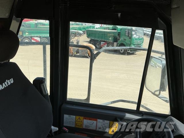 Komatsu HD325-7 Karjeriniai savivarčiai
