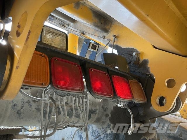Komatsu HD325-7 Karjeriniai savivarčiai