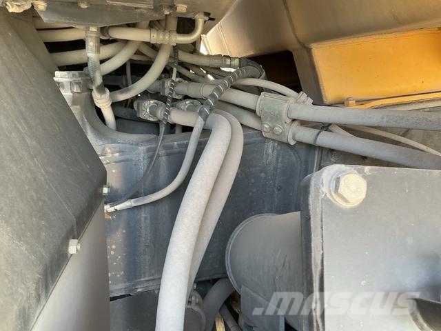 Komatsu HD325-7 Karjeriniai savivarčiai