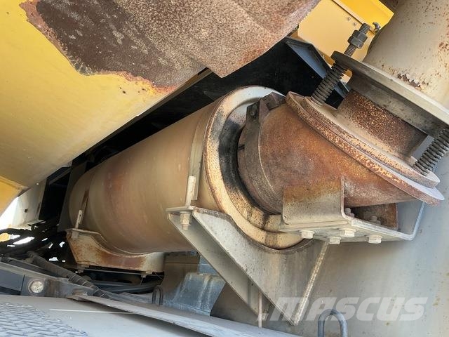Komatsu HD325-7 Σπαστό Dump Truck ADT