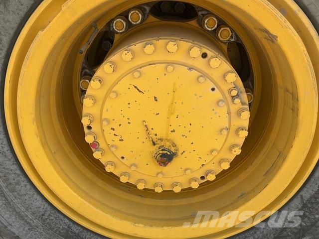 Komatsu HD325-7 Σπαστό Dump Truck ADT