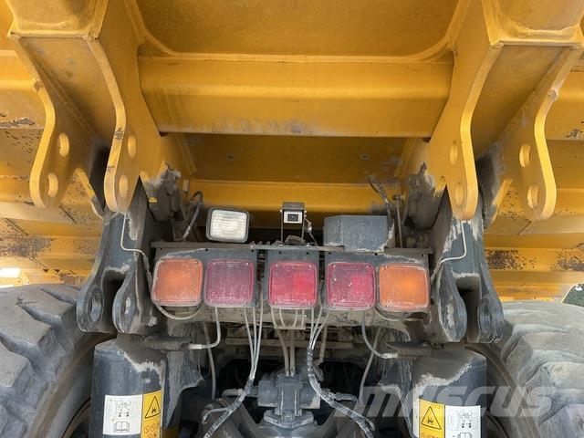 Komatsu HD325-7 Σπαστό Dump Truck ADT