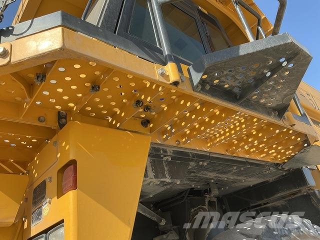 Komatsu HD325-7 Σπαστό Dump Truck ADT