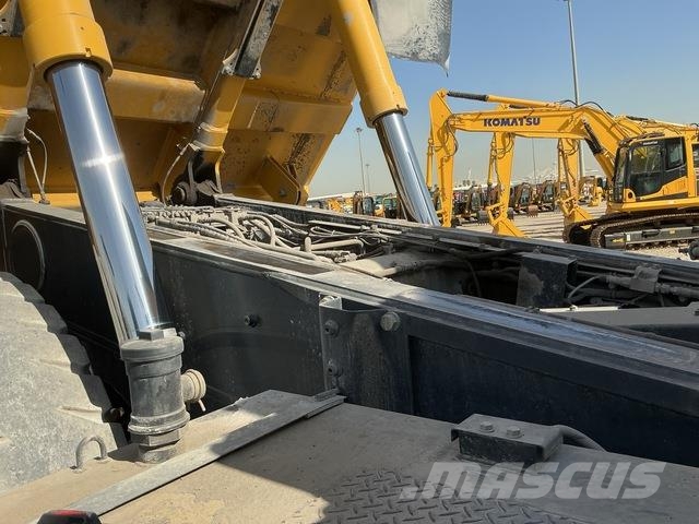 Komatsu HD325-7 Σπαστό Dump Truck ADT