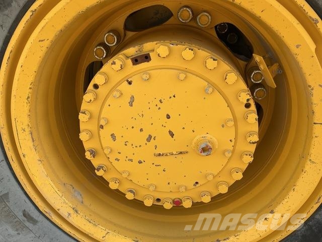 Komatsu HD325-7 Σπαστό Dump Truck ADT