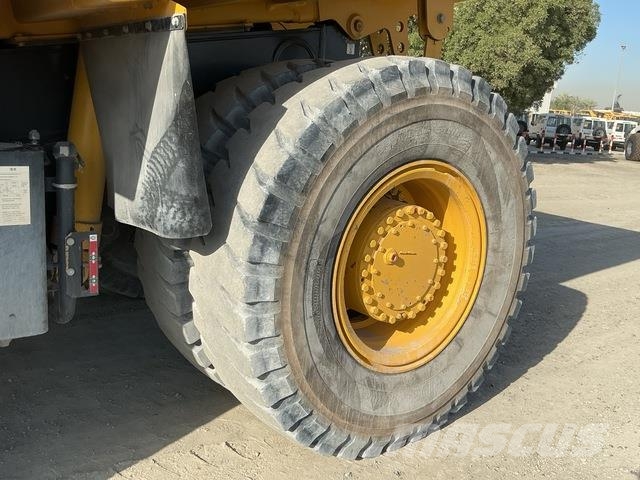 Komatsu HD325-7 Σπαστό Dump Truck ADT