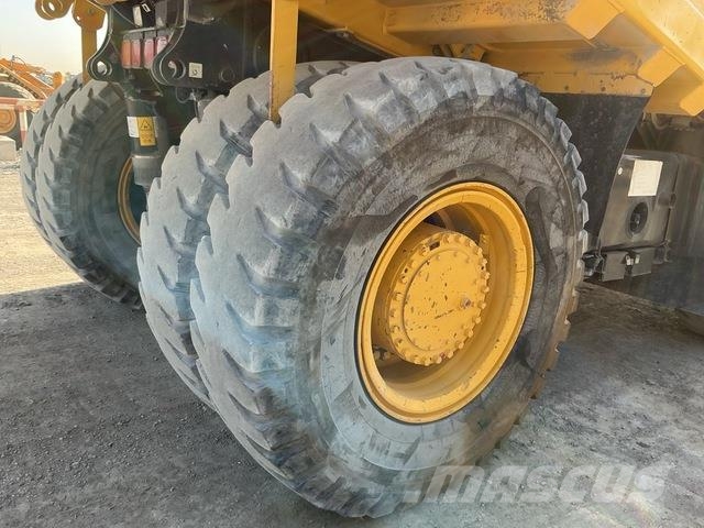 Komatsu HD325-7 Σπαστό Dump Truck ADT