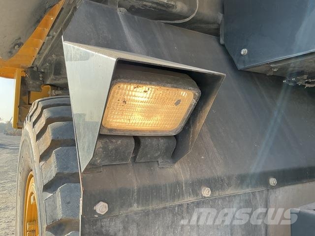 Komatsu HD325-7 Σπαστό Dump Truck ADT
