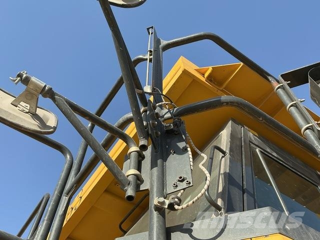 Komatsu HD325-7 Σπαστό Dump Truck ADT