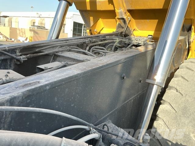 Komatsu HD325-7 Σπαστό Dump Truck ADT