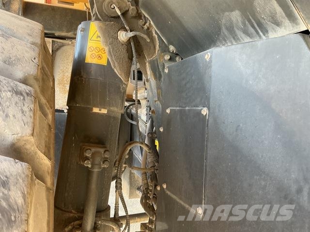 Komatsu HD325-7 Σπαστό Dump Truck ADT