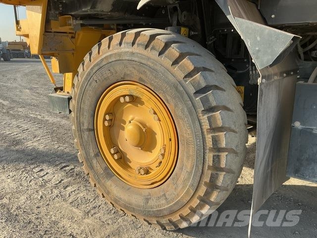 Komatsu HD325-7 Σπαστό Dump Truck ADT