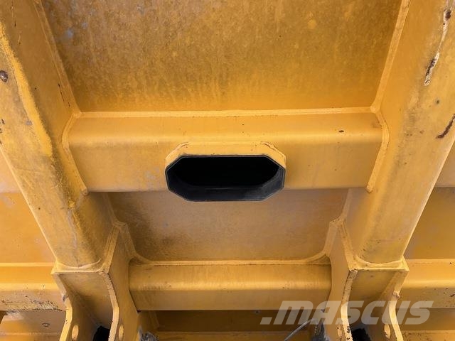 Komatsu HD325-7 Σπαστό Dump Truck ADT