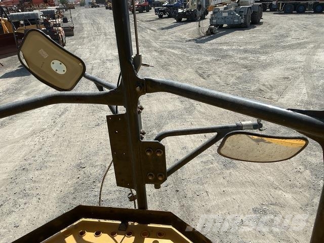 Komatsu HD325-7 Σπαστό Dump Truck ADT