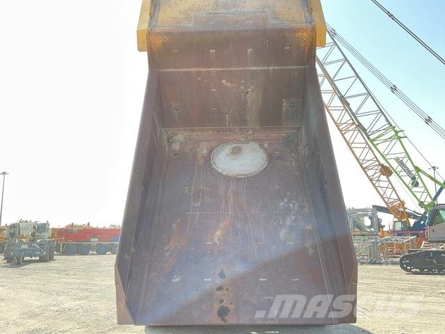 Komatsu HD325-7 Σπαστό Dump Truck ADT