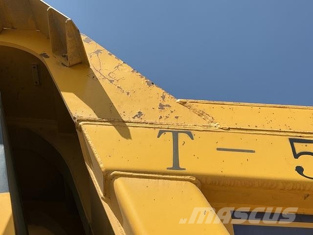 Komatsu HD325-7 Σπαστό Dump Truck ADT