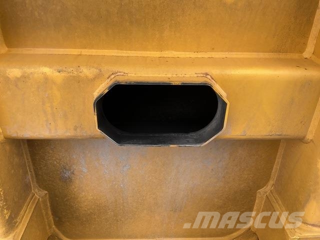 Komatsu HD325-7 Σπαστό Dump Truck ADT