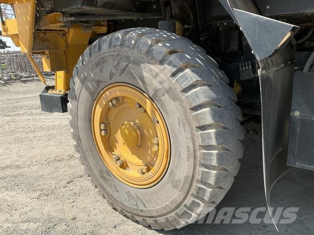 Komatsu HD325-7 Σπαστό Dump Truck ADT