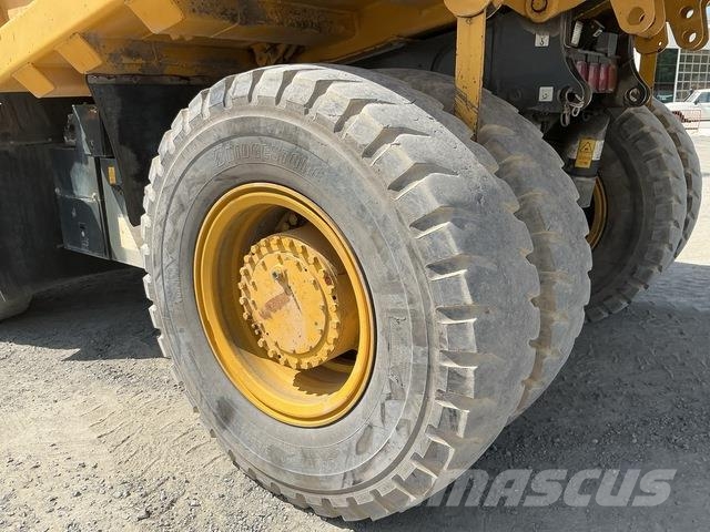 Komatsu HD325-7 Σπαστό Dump Truck ADT