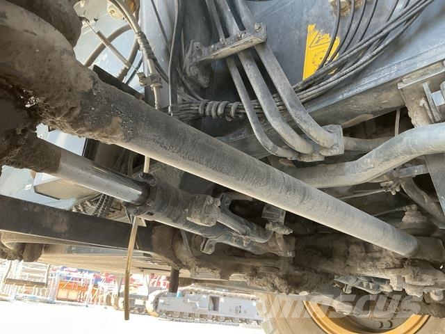 Komatsu HD325-7 Σπαστό Dump Truck ADT