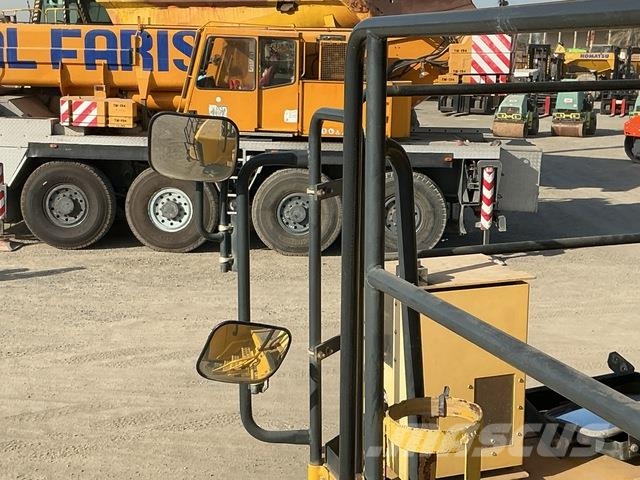 Komatsu HD325-7 Σπαστό Dump Truck ADT