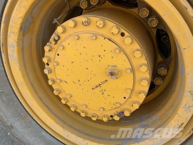 Komatsu HD325-7 Σπαστό Dump Truck ADT