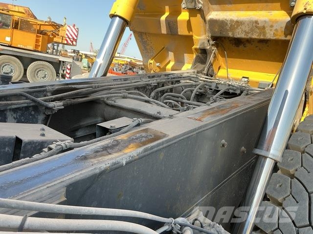 Komatsu HD325-7 Σπαστό Dump Truck ADT