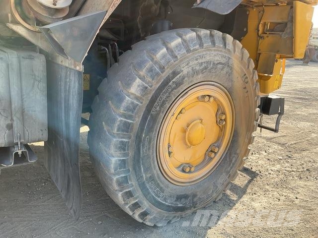 Komatsu HD325-7 Σπαστό Dump Truck ADT