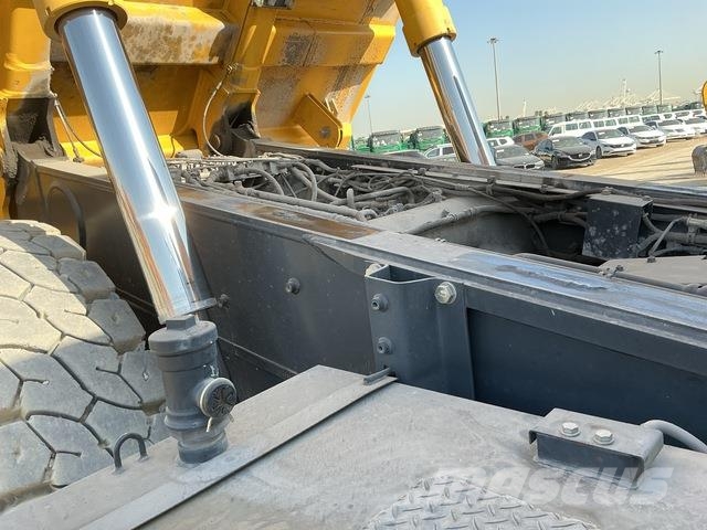 Komatsu HD325-7 Σπαστό Dump Truck ADT