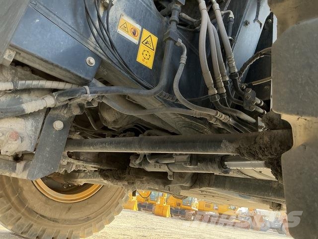 Komatsu HD325-7 Σπαστό Dump Truck ADT