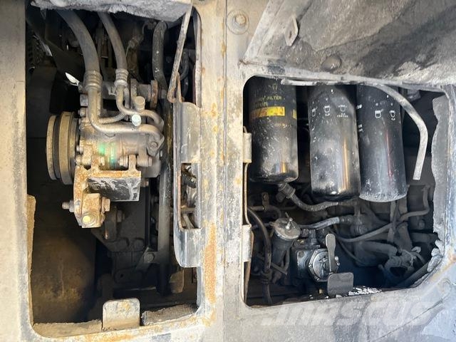 Komatsu HD405-7 Karjeriniai savivarčiai