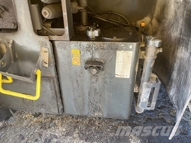 Komatsu HD405-7 Karjeriniai savivarčiai