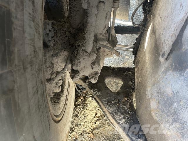 Komatsu HD405-7 Karjeriniai savivarčiai