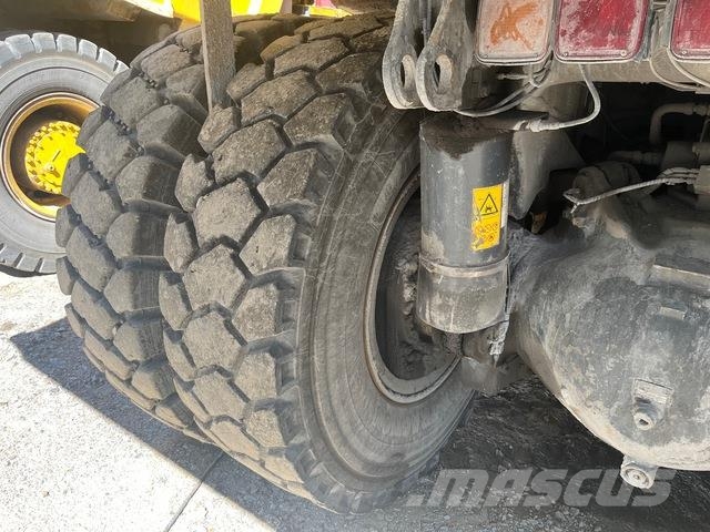 Komatsu HD405-7 Karjeriniai savivarčiai