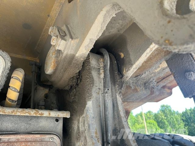 Komatsu HD405-7 Karjeriniai savivarčiai
