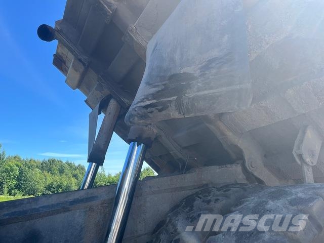 Komatsu HD405-7 Karjeriniai savivarčiai