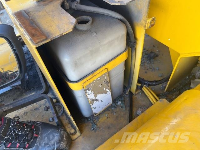 Komatsu HD405-7 Karjeriniai savivarčiai