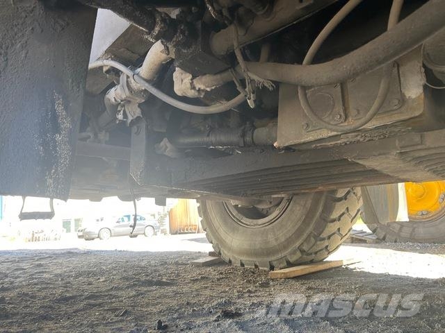 Komatsu HD405-7 Karjeriniai savivarčiai