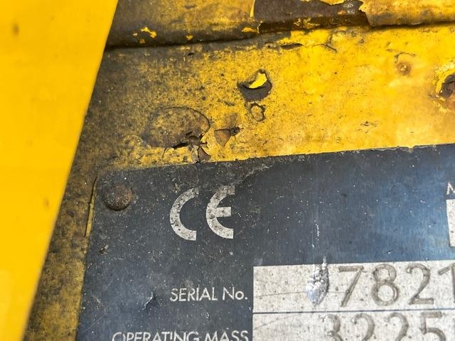 Komatsu HD405-7 Karjeriniai savivarčiai