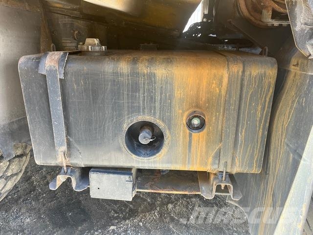 Komatsu HD405-7 Karjeriniai savivarčiai