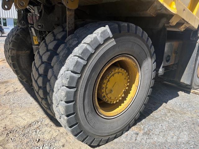 Komatsu HD405-7 Karjeriniai savivarčiai
