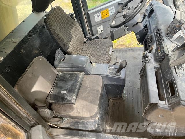 Komatsu HD405-7 Karjeriniai savivarčiai