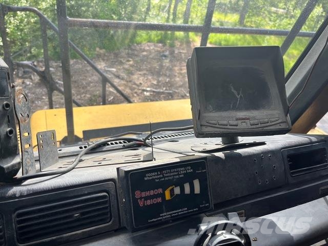 Komatsu HD405-7 Karjeriniai savivarčiai