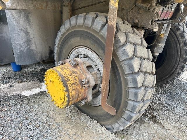 Komatsu HD405-7 Karjeriniai savivarčiai
