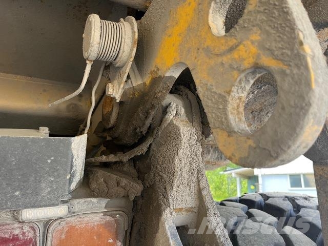 Komatsu HD405-7 Karjeriniai savivarčiai