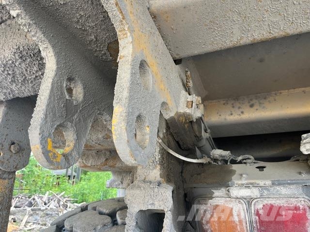 Komatsu HD405-7 Karjeriniai savivarčiai