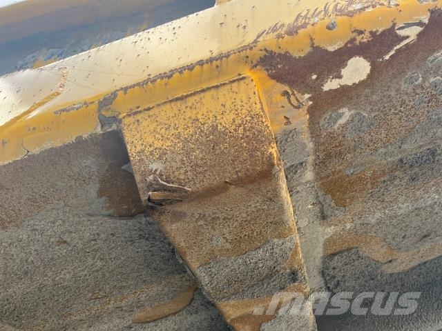 Komatsu HD405-7 Karjeriniai savivarčiai