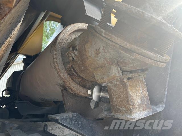 Komatsu HD405-7 Karjeriniai savivarčiai