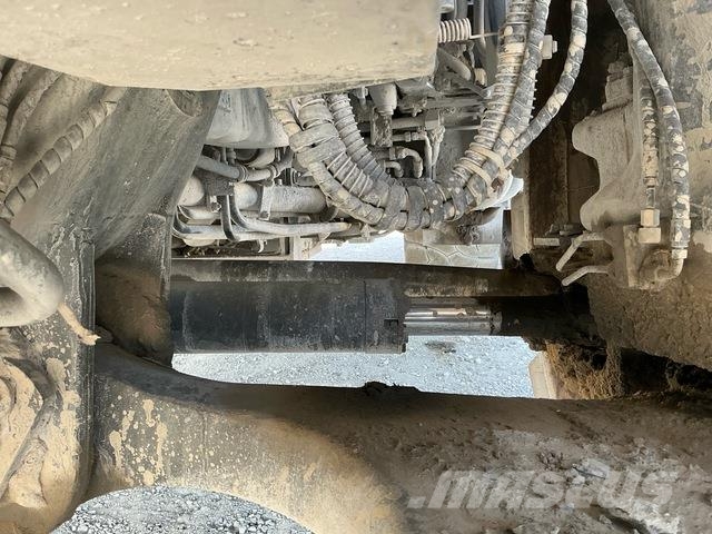 Komatsu HD465-7EO Dumper - Knickgelenk
